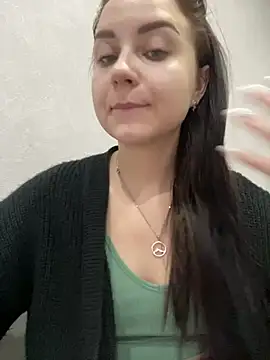 Snapshot of ellie_ssexy chatting on February 4, 4:48 am ellie ssexy online show from February 4, 4:48 am