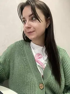 Snapshot of ellie_ssexy chatting on February 13, 5:16 am ellie ssexy online show from February 13, 5:16 am