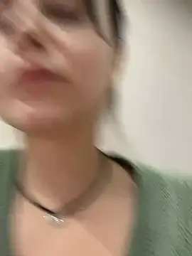 Snapshot of ellie_ssexy chatting on February 17, 4:53 am ellie ssexy online show from February 17, 4:53 am