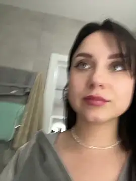 Snapshot of ellie_ssexy chatting on March 6, 5:33 pm ellie ssexy online show from March 6, 5:33 pm