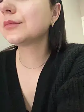 Snapshot of ellie_ssexy chatting on March 13, 4:05 am ellie ssexy online show from March 13, 4:05 am