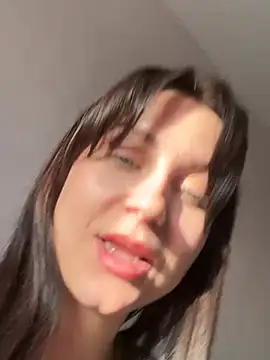 Snapshot of ellie_ssexy chatting on March 13, 2:33 pm ellie ssexy online show from March 13, 2:33 pm