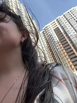 Snapshot of ellie_ssexy chatting on March 15, 11:51 am ellie ssexy online show from March 15, 11:51 am