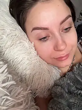 Snapshot of ellie_ssexy chatting on September 9, 4:34 am ellie ssexy online show from September 9, 4:34 am