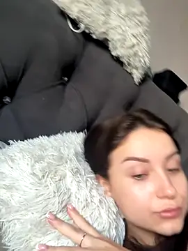 Snapshot of ellie_ssexy chatting on September 10, 4:23 am ellie ssexy online show from September 10, 4:23 am