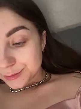 Snapshot of ellie_ssexy chatting on September 16, 4:24 am ellie ssexy online show from September 16, 4:24 am