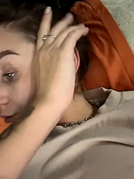 Snapshot of ellie_ssexy chatting on September 20, 8:10 pm ellie ssexy online show from September 20, 8:10 pm