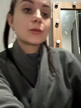 Snapshot of ellie_ssexy chatting on October 19, 8:20 pm ellie ssexy online show from October 19, 8:20 pm