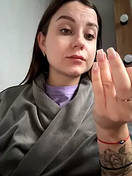 Snapshot of ellie_ssexy chatting on October 23, 4:12 am ellie ssexy online show from October 23, 4:12 am