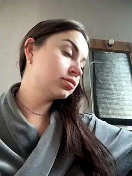 Snapshot of ellie_ssexy chatting on October 30, 4:25 am ellie ssexy online show from October 30, 4:25 am