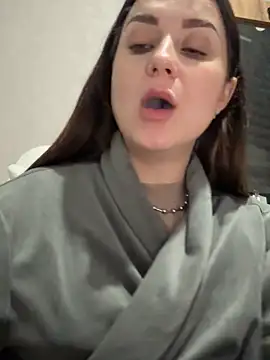 Snapshot of ellie_ssexy chatting on October 30, 8:20 pm ellie ssexy online show from October 30, 8:20 pm