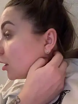 ellie ssexy online show from March 1, 9:17 pm