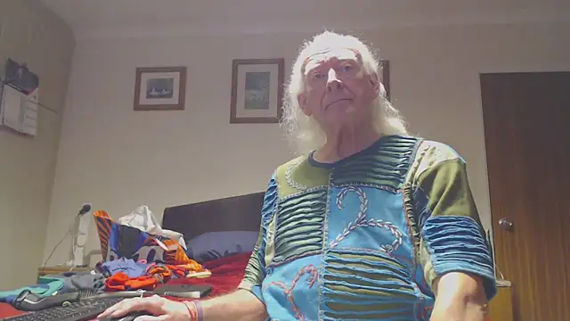 WaverlyKernow online show from February 6, 8:51 am