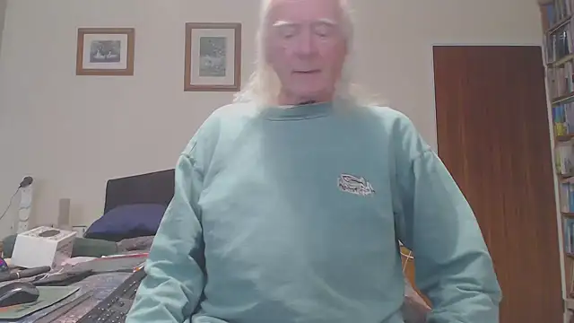 WaverlyKernow online show from April 15, 2:24 pm