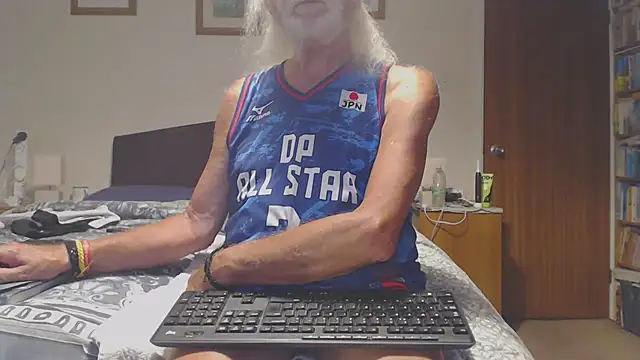 WaverlyKernow online show from July 19, 3:38 pm
