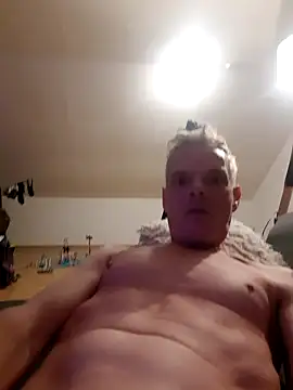 Snapshot of Nick69mann chatting on November 17, 3:12 am Nick69mann online show from November 17, 3:12 am