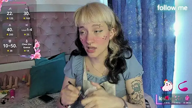 Snapshot of neeko_princes chatting on May 18, 12:33 pm neeko princes online show from May 18, 12:33 pm