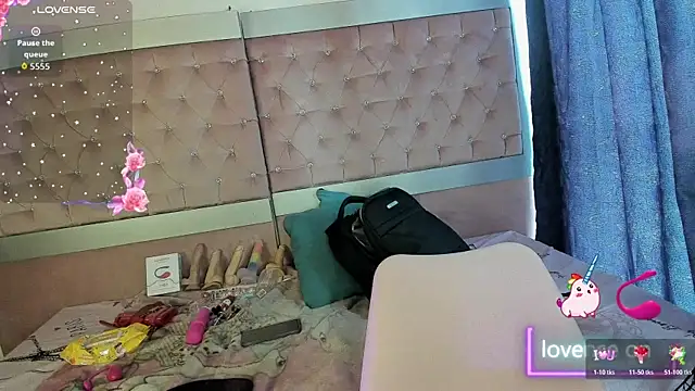Snapshot of neeko_princes chatting on June 26, 12:42 pm neeko princes online show from June 26, 12:42 pm