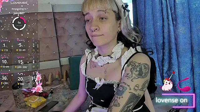 Snapshot of neeko_princes chatting on June 30, 12:39 pm neeko princes online show from June 30, 12:39 pm