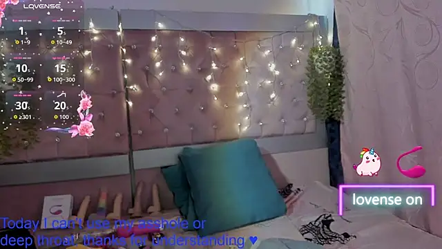 Snapshot of neeko_princes chatting on July 31, 12:26 pm neeko princes online show from July 31, 12:26 pm