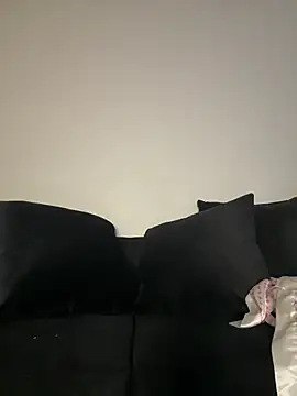 Lickplayofficial online show from April 15, 4:41 am