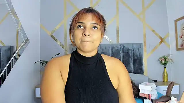 Snapshot of angelina_castroo chatting on February 21, 3:12 am angelina castroo online show from February 21, 3:12 am