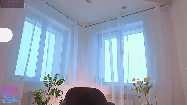 SoniaScott online show from March 20, 2:27 am