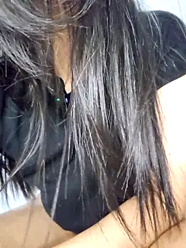 missatenea online show from March 1, 2:02 am