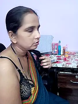 Snapshot of reemacouple007 chatting on July 13, 4:54 pm reemacouple007 online show from July 13, 4:54 pm