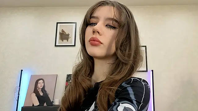 Snapshot of dolly_ll chatting on May 22, 1:28 pm dolly ll online show from May 22, 1:28 pm