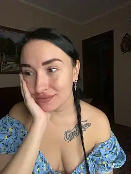 Roxana Bell online show from March 4, 2:34 pm