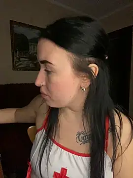 Roxana Bell online show from March 11, 7:42 pm