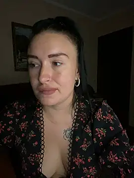 Snapshot of Roxana_Bell chatting on July 15, 6:57 pm Roxana Bell online show from July 15, 6:57 pm
