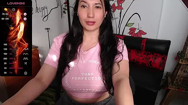 Snapshot of Roxanne_Ssummers chatting on January 21, 9:25 pm Roxanne Ssummers online show from January 21, 9:25 pm