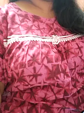 Snapshot of Ravina_patil1 chatting on January 9, 3:01 pm Ravina patil1 online show from January 9, 3:01 pm