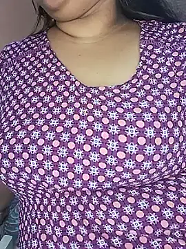 Snapshot of Ravina_patil1 chatting on January 29, 9:50 pm Ravina patil1 online show from January 29, 9:50 pm