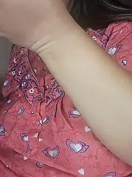 Snapshot of Ravina_patil1 chatting on February 5, 10:41 am Ravina patil1 online show from February 5, 10:41 am