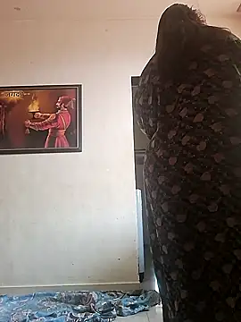 Snapshot of Ravina_patil1 chatting on February 6, 5:14 am Ravina patil1 online show from February 6, 5:14 am