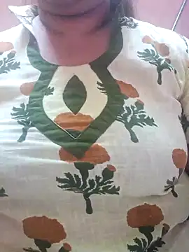 Snapshot of Ravina_patil1 chatting on March 6, 9:42 pm Ravina patil1 online show from March 6, 9:42 pm