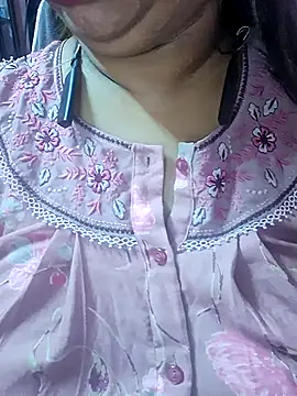 Snapshot of Ravina_patil1 chatting on September 10, 4:51 pm Ravina patil1 online show from September 10, 4:51 pm