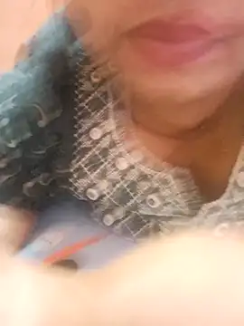 Snapshot of Ravina_patil1 chatting on October 3, 5:10 pm Ravina patil1 online show from October 3, 5:10 pm