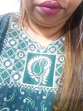 Ravina patil1 online show from November 17, 2:45 pm