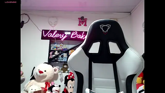 Snapshot of ValeryBaker_ chatting on October 31, 11:11 am ValeryBaker online show from October 31, 11:11 am