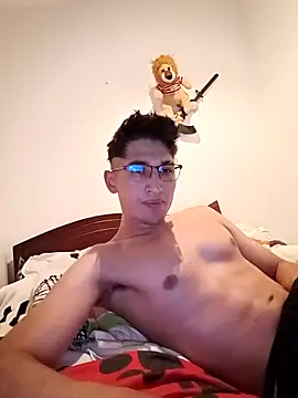 Snapshot of johan_l_ chatting on February 20, 6:26 am johan l online show from February 20, 6:26 am