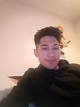 Snapshot of johan_l_ chatting on February 24, 1:03 am johan l online show from February 24, 1:03 am