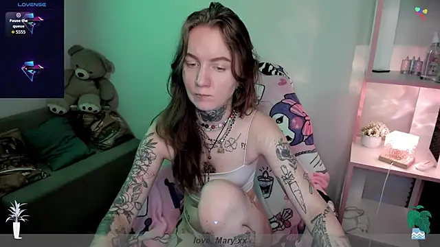 Mary Xextra online show from November 5, 1:05 am