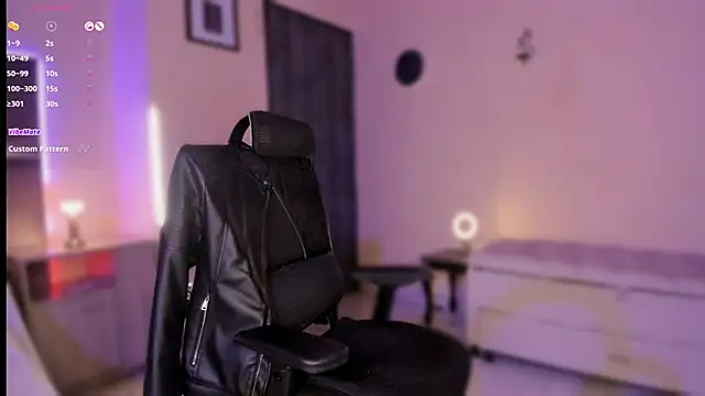 Jess Collen online show from March 18, 4:37 am