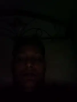 Snapshot of daddylove87 chatting on January 18, 11:25 am daddylove87 online show from January 18, 11:25 am