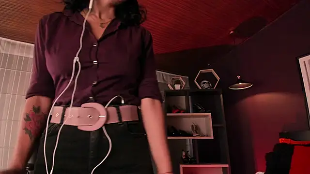 Moony 14 online show from April 14, 12:11 pm