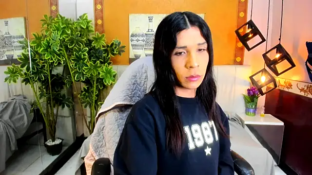 Snapshot of SaraSofia44 chatting on May 30, 10:40 pm SaraSofia44 online show from May 30, 10:40 pm